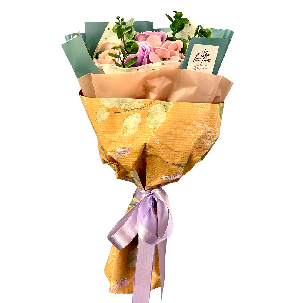 bouquet in a design wrap "vintage roses with lilac"