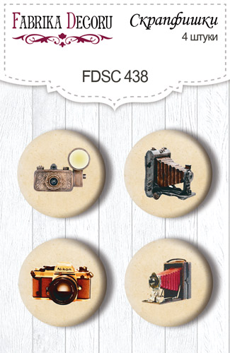 Zestaw 4 ozdobnych buttonów Family Heritage #438 - Fabrika Decoru